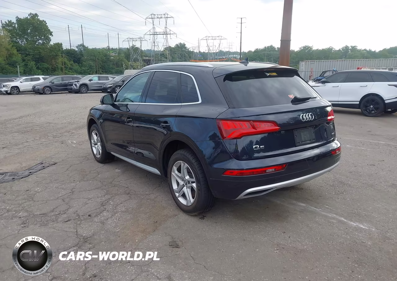 2019 Audi Q5 45 Premium VIN:WA1ANAFY4K2097469 - 3