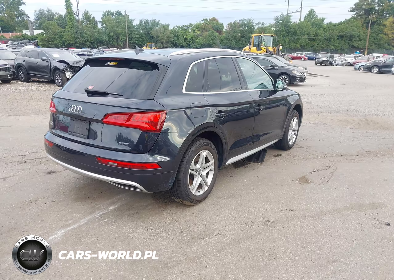 2019 Audi Q5 45 Premium VIN:WA1ANAFY4K2097469 - 4