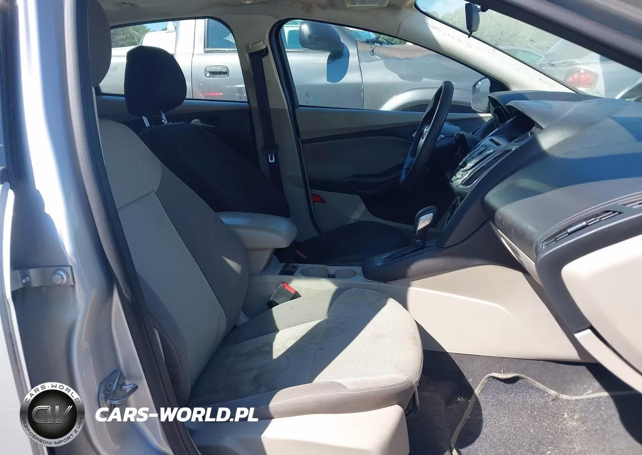 2014 Ford Focus Se VIN:1FADP3K2XEL367030 - 5