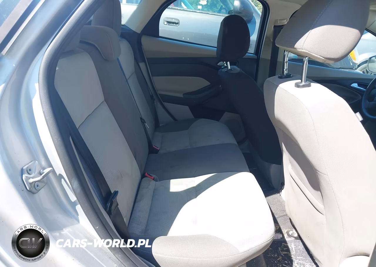 2014 Ford Focus Se VIN:1FADP3K2XEL367030 - 8