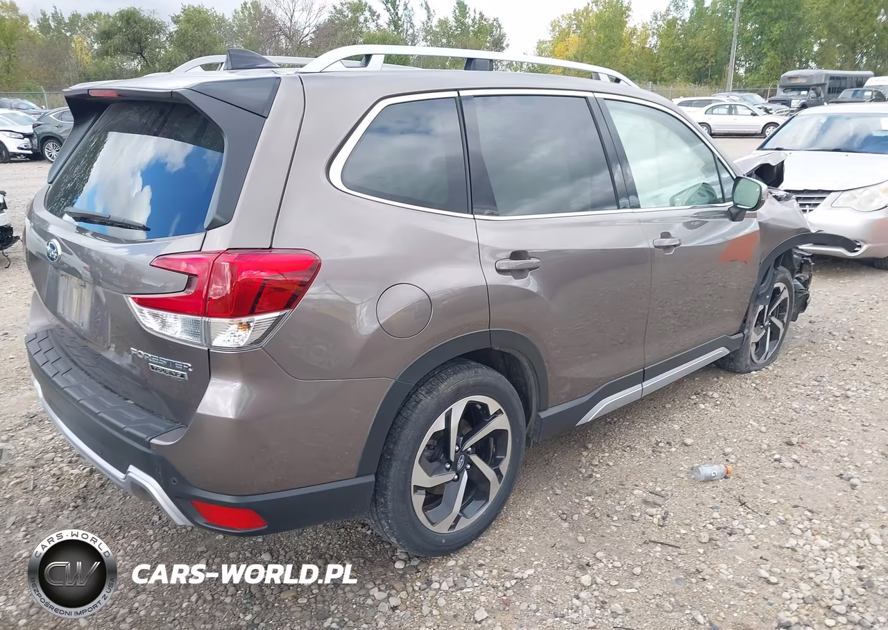 2024 Subaru Forester Touring VIN:JF2SKAMC8RH498543 - 4