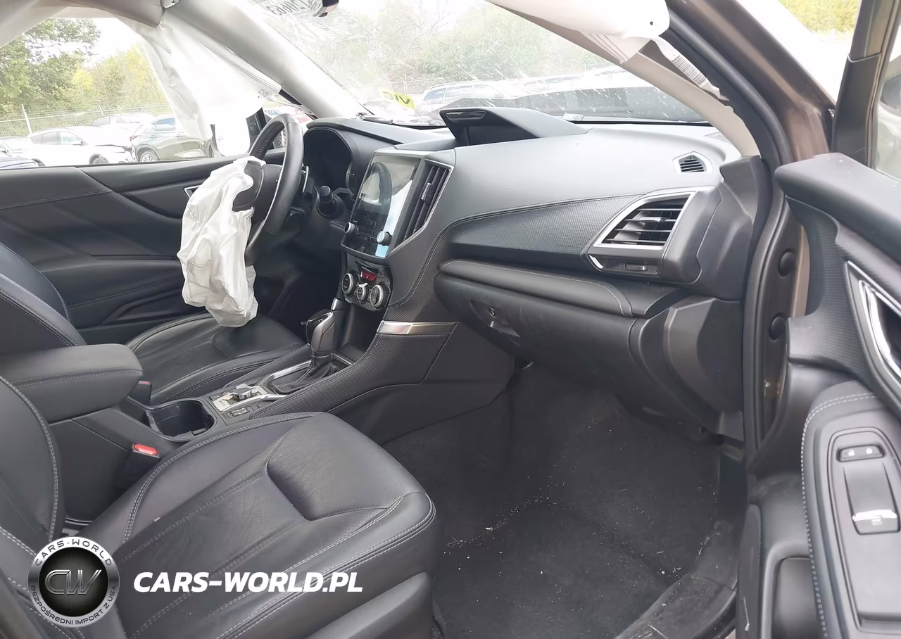 2024 Subaru Forester Touring VIN:JF2SKAMC8RH498543 - 5