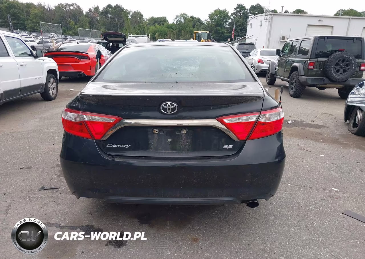 2015 Toyota Camry Se VIN:4T1BF1FK0FU034863 - 16