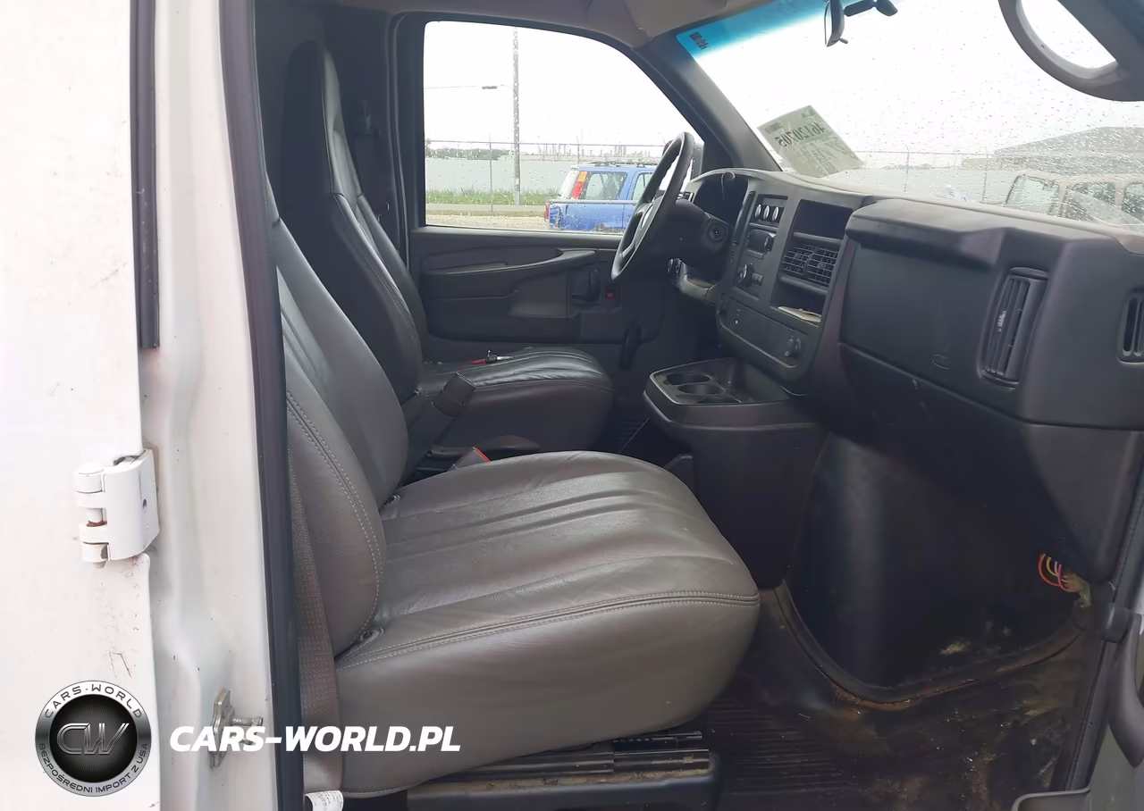 2009 Chevrolet Express 2500 Work Van VIN:1GCGG25C591105889 - 5
