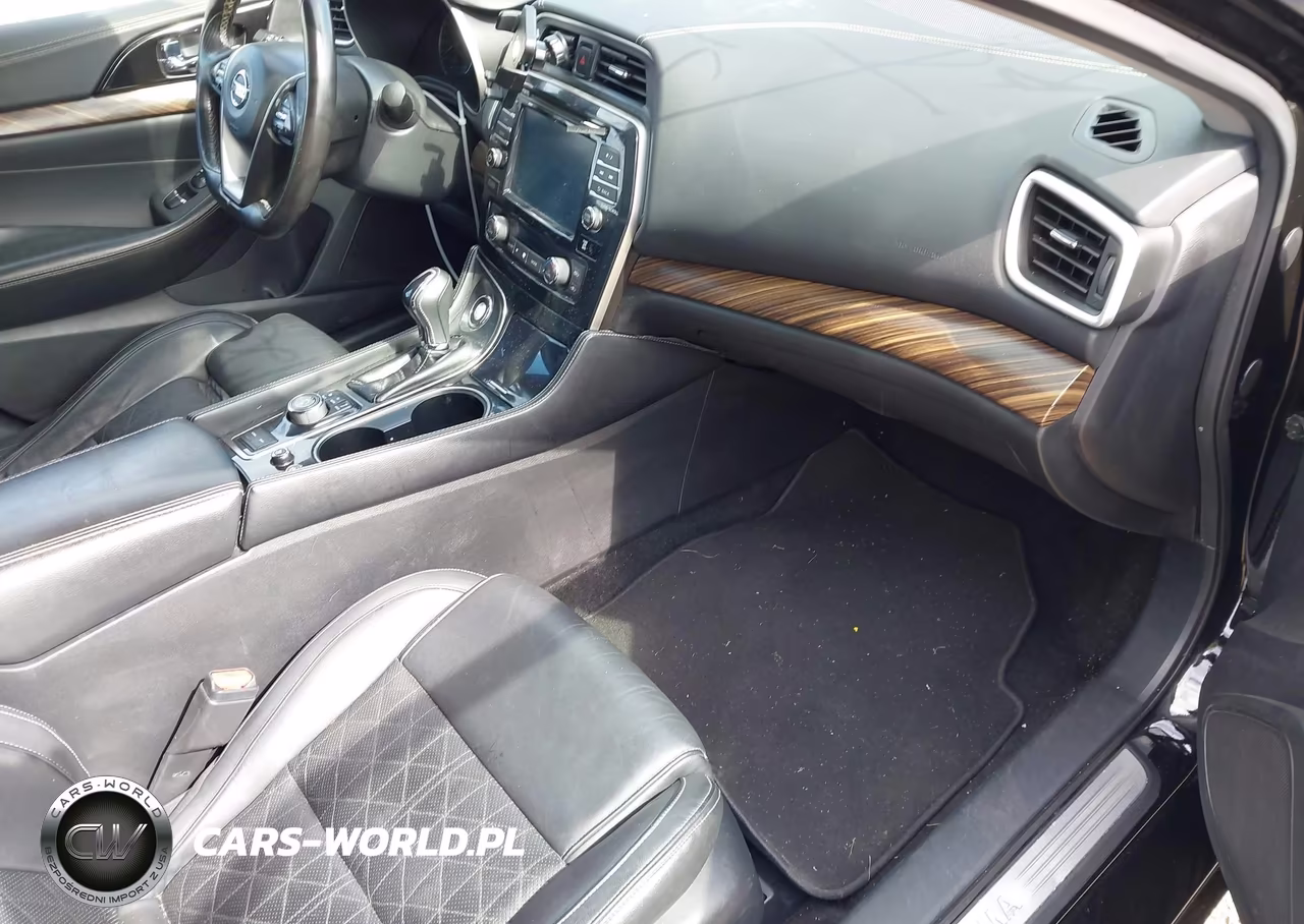 2017 Nissan Maxima 3.5 Platinum VIN:1N4AA6AP7HC365906 - 5