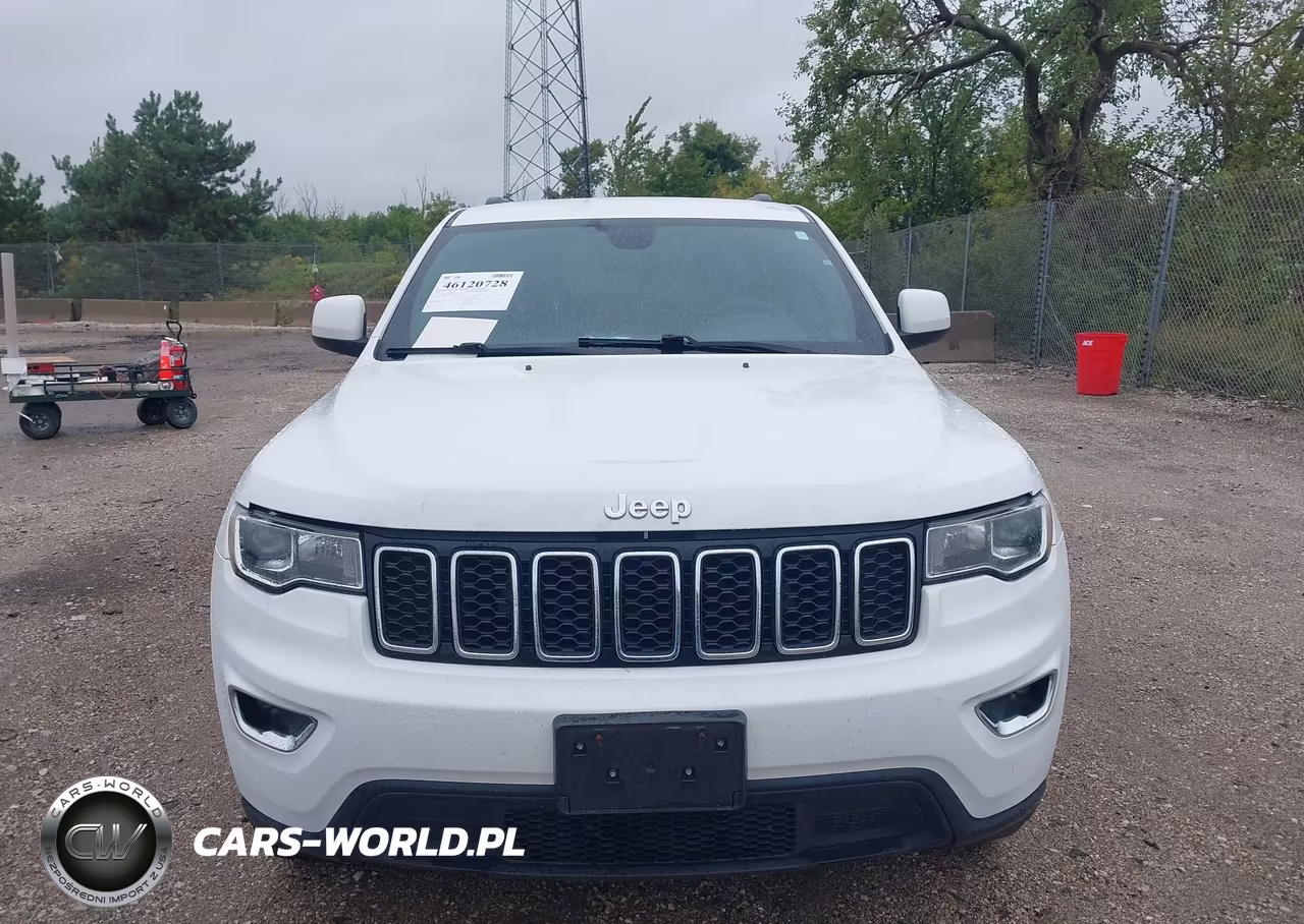2017 Jeep Grand Cherokee Laredo 4X4 VIN:1C4RJFAG4HC912563 - 12