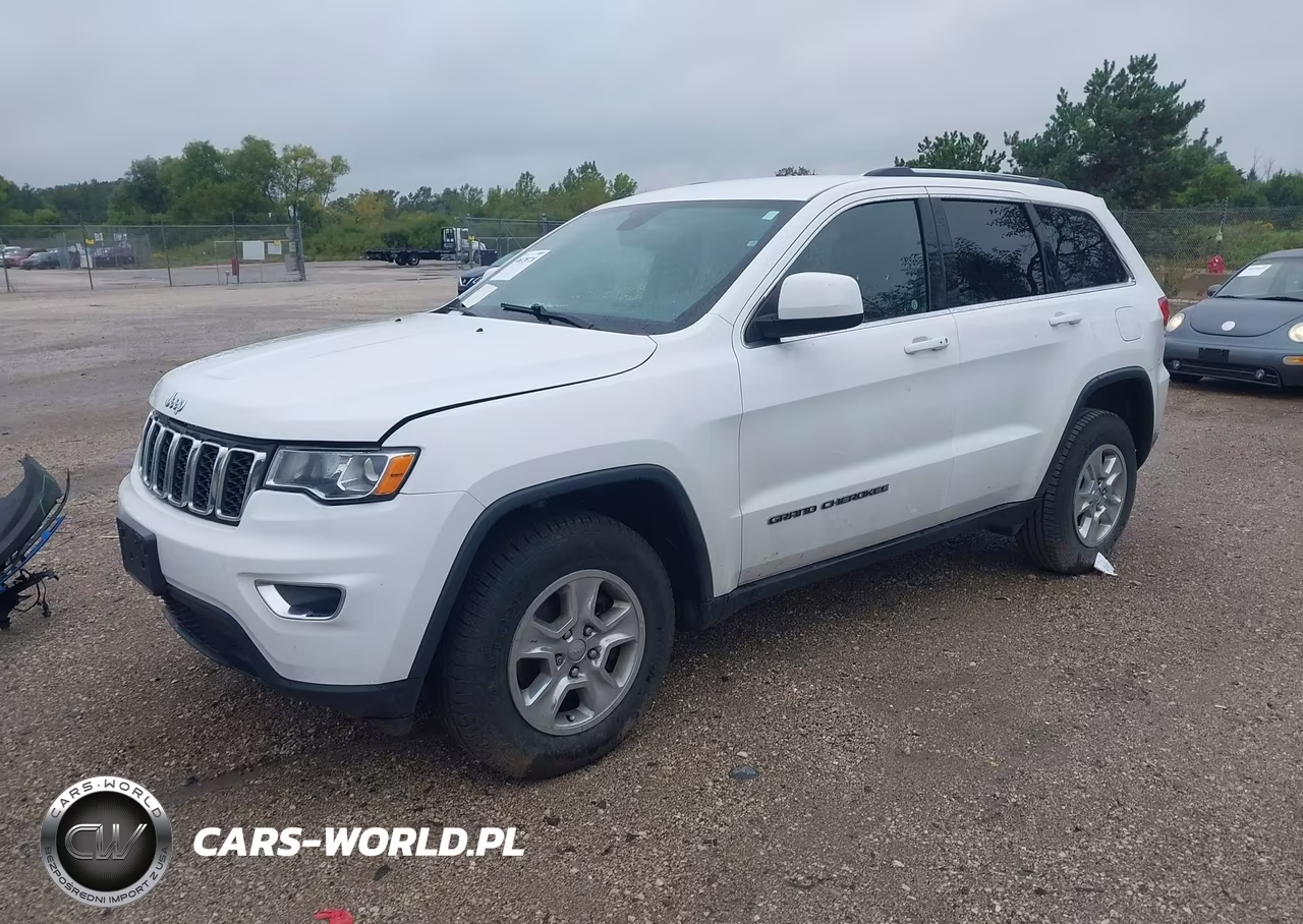 2017 Jeep Grand Cherokee Laredo 4X4 VIN:1C4RJFAG4HC912563 - 2