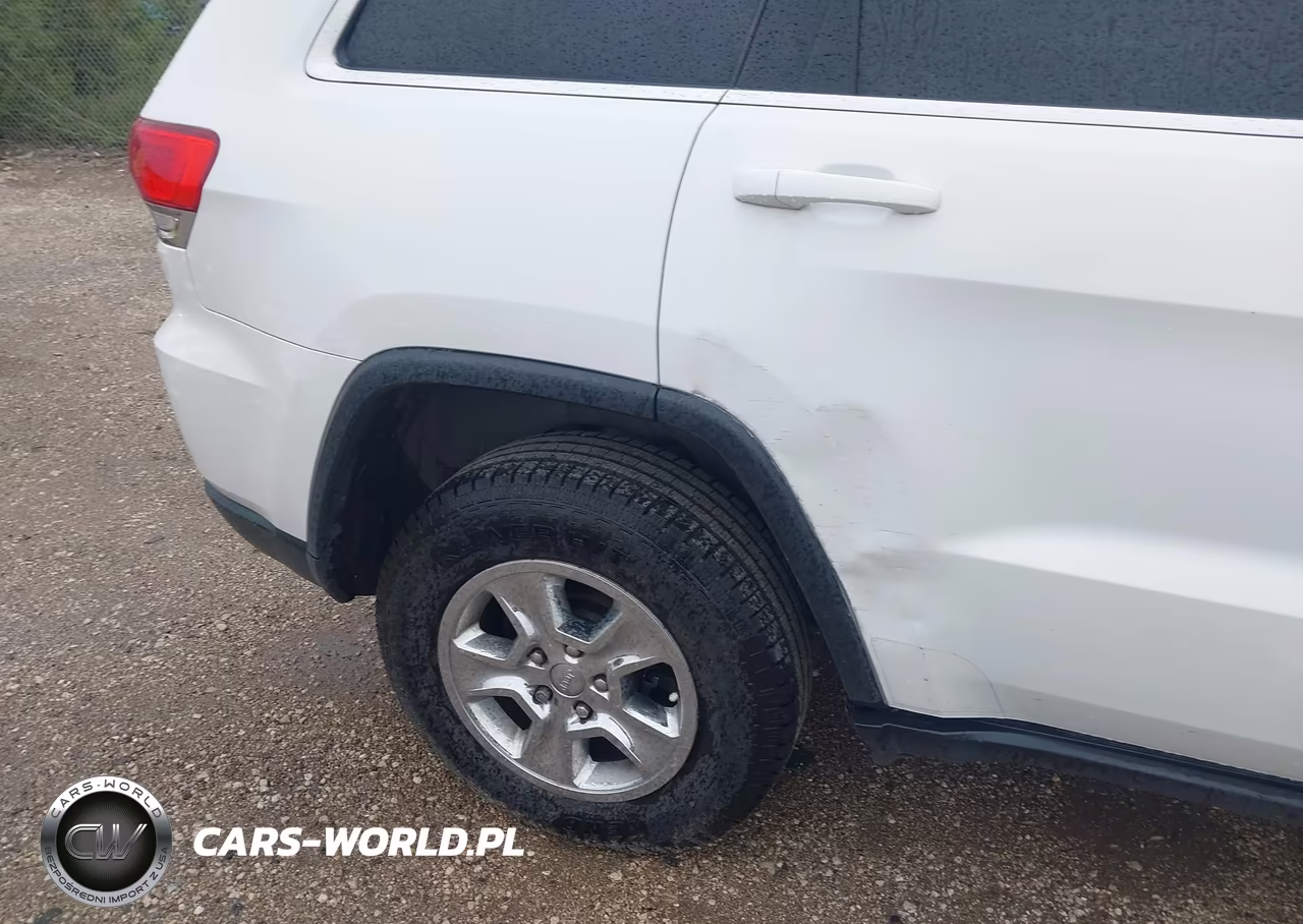 2017 Jeep Grand Cherokee Laredo 4X4 VIN:1C4RJFAG4HC912563 - 6