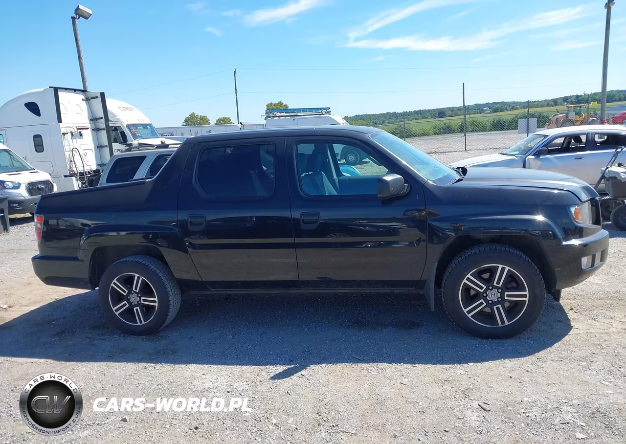 2013 Honda Ridgeline Sport VIN:5FPYK1F74DB001299 - 13