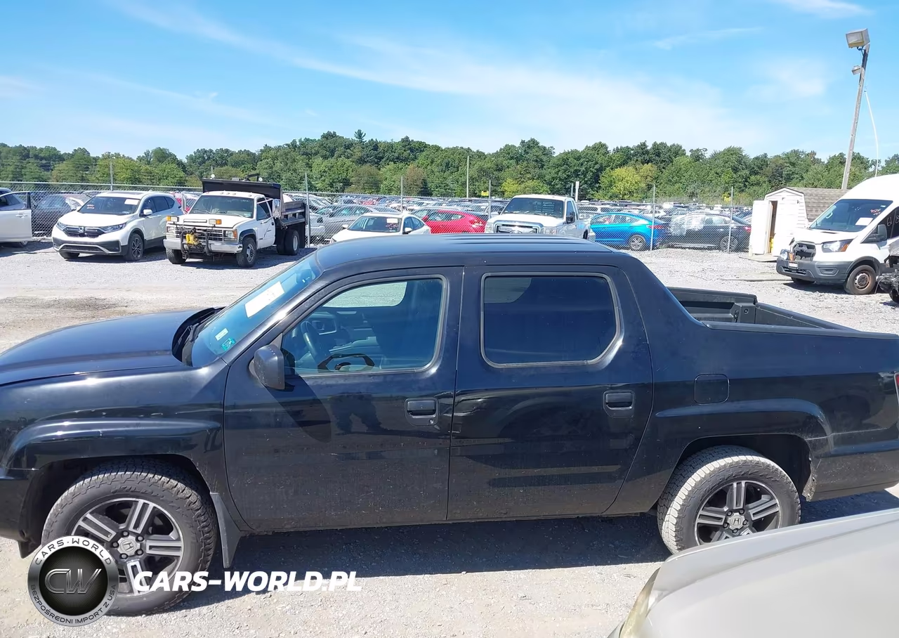 2013 Honda Ridgeline Sport VIN:5FPYK1F74DB001299 - 14