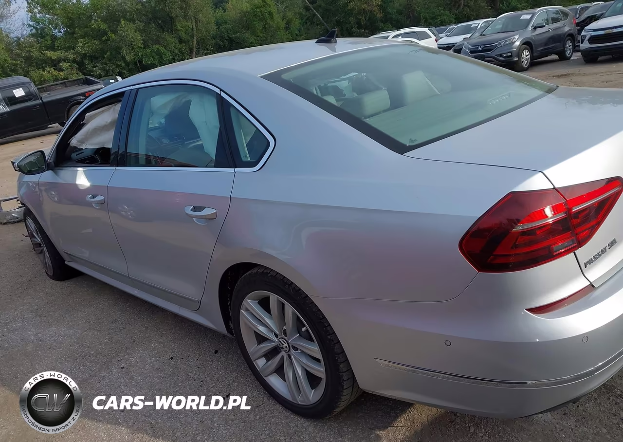 2017 Volkswagen Passat 1.8T Sel Premium VIN:1VWCT7A3XHC084308 - 15