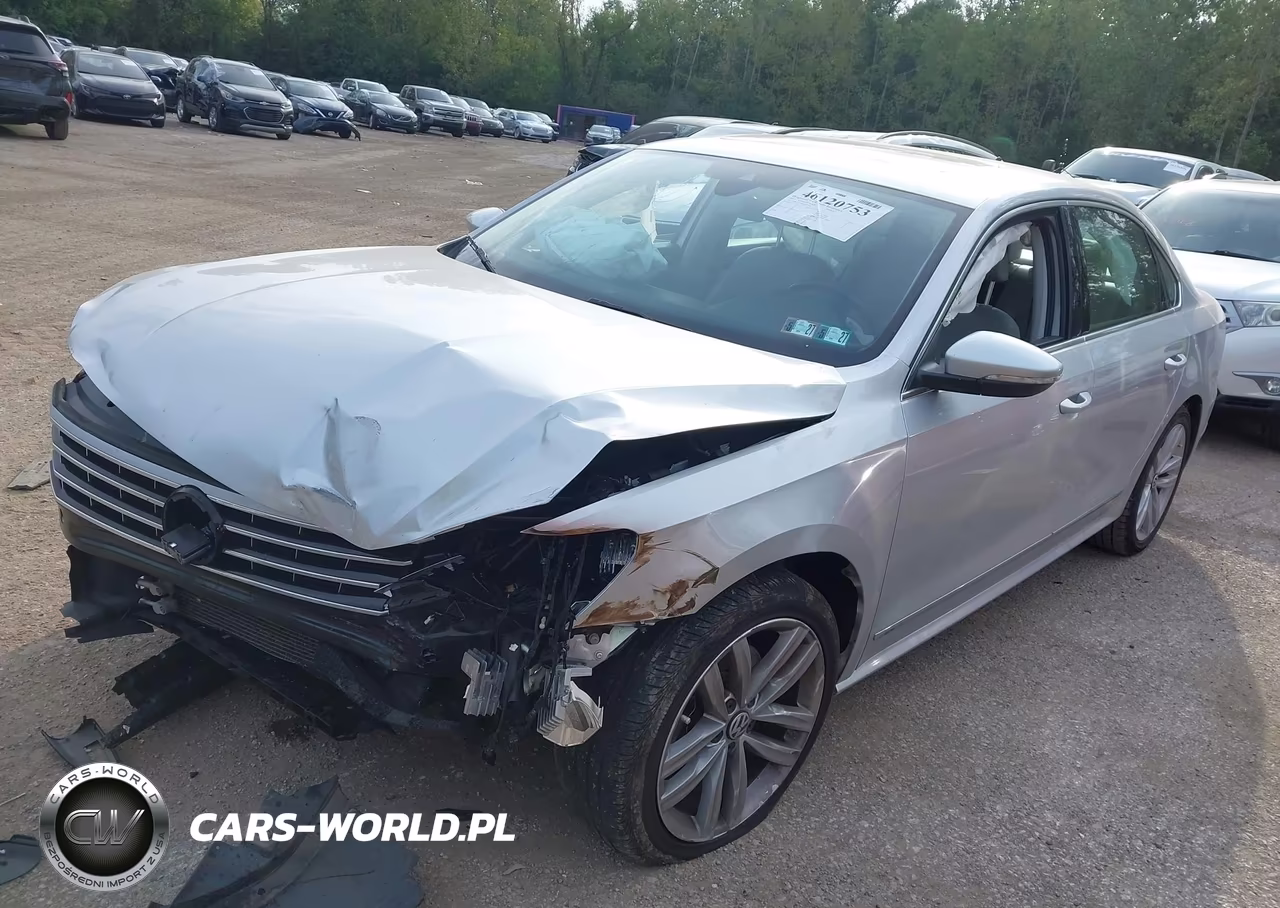 2017 Volkswagen Passat 1.8T Sel Premium VIN:1VWCT7A3XHC084308 - 2