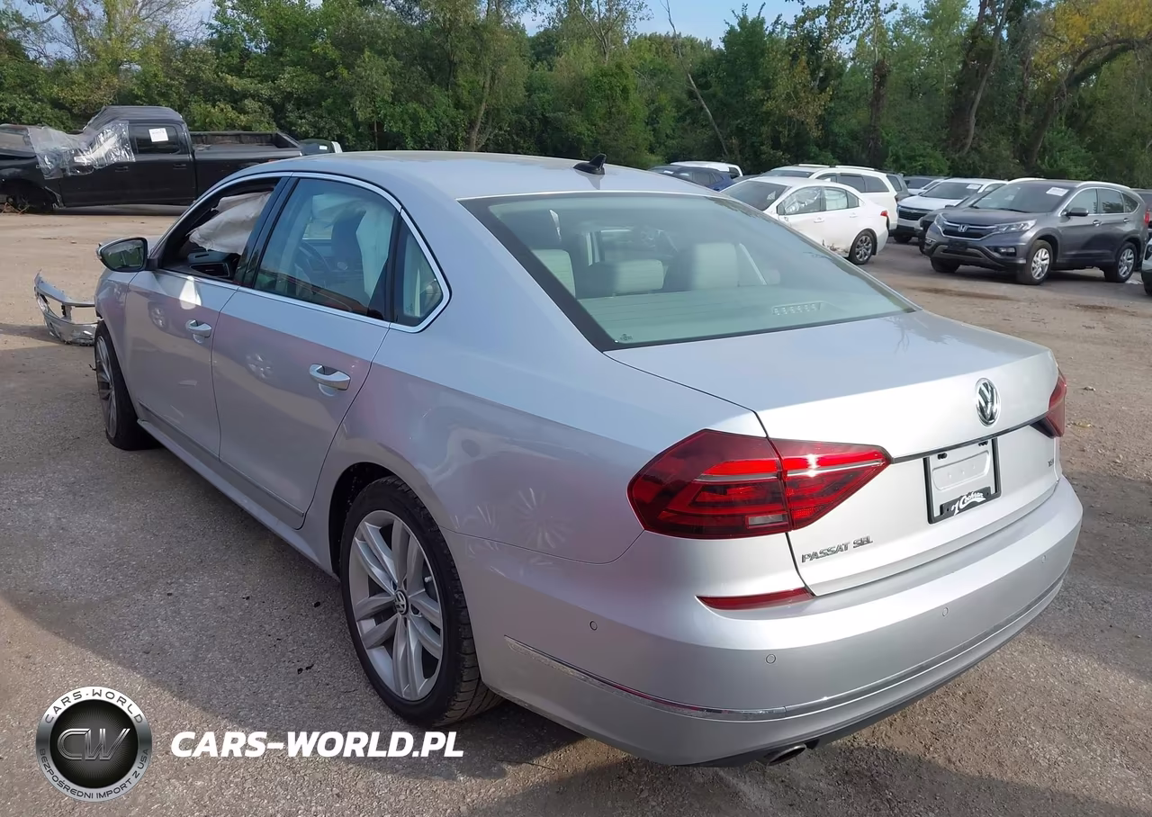 2017 Volkswagen Passat 1.8T Sel Premium VIN:1VWCT7A3XHC084308 - 3