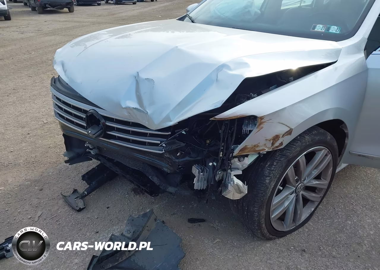 2017 Volkswagen Passat 1.8T Sel Premium VIN:1VWCT7A3XHC084308 - 6