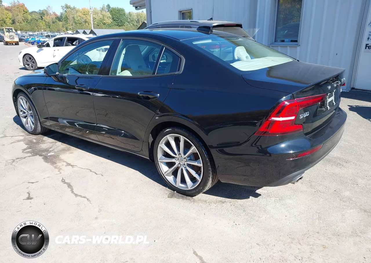 2021 Volvo S60 T6 Momentum VIN:7JRA22TKXMG092238 - 3