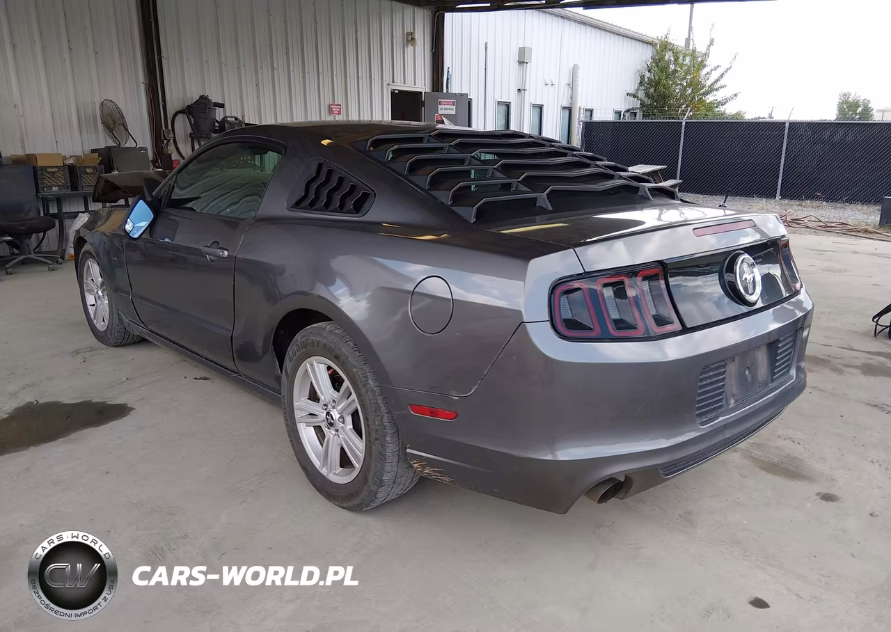 2014 Ford Mustang V6 VIN:1ZVBP8AM8E5313857 - 3
