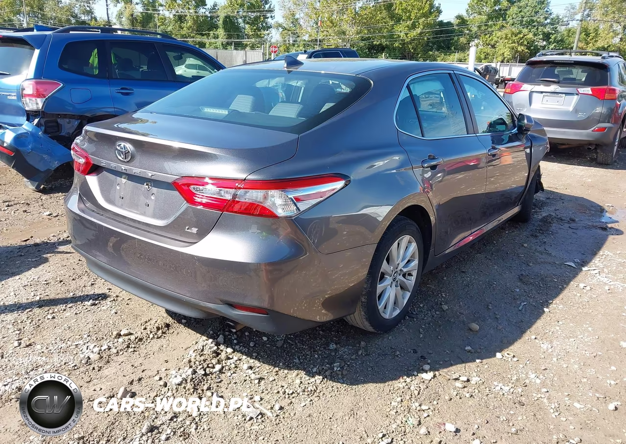 2020 Toyota Camry Le VIN:4T1C11AK3LU887988 - 4