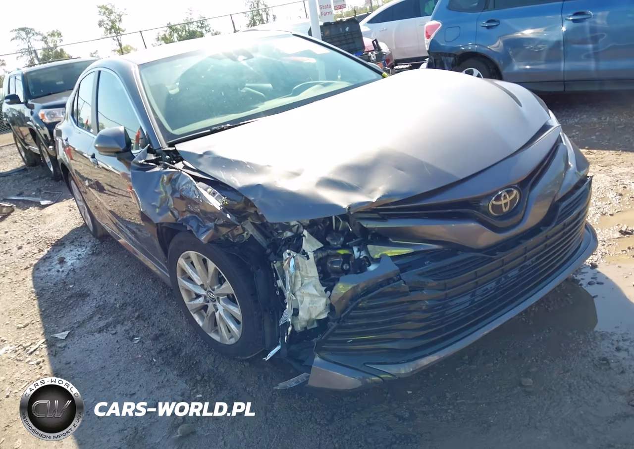 2020 Toyota Camry Le VIN:4T1C11AK3LU887988 - 6