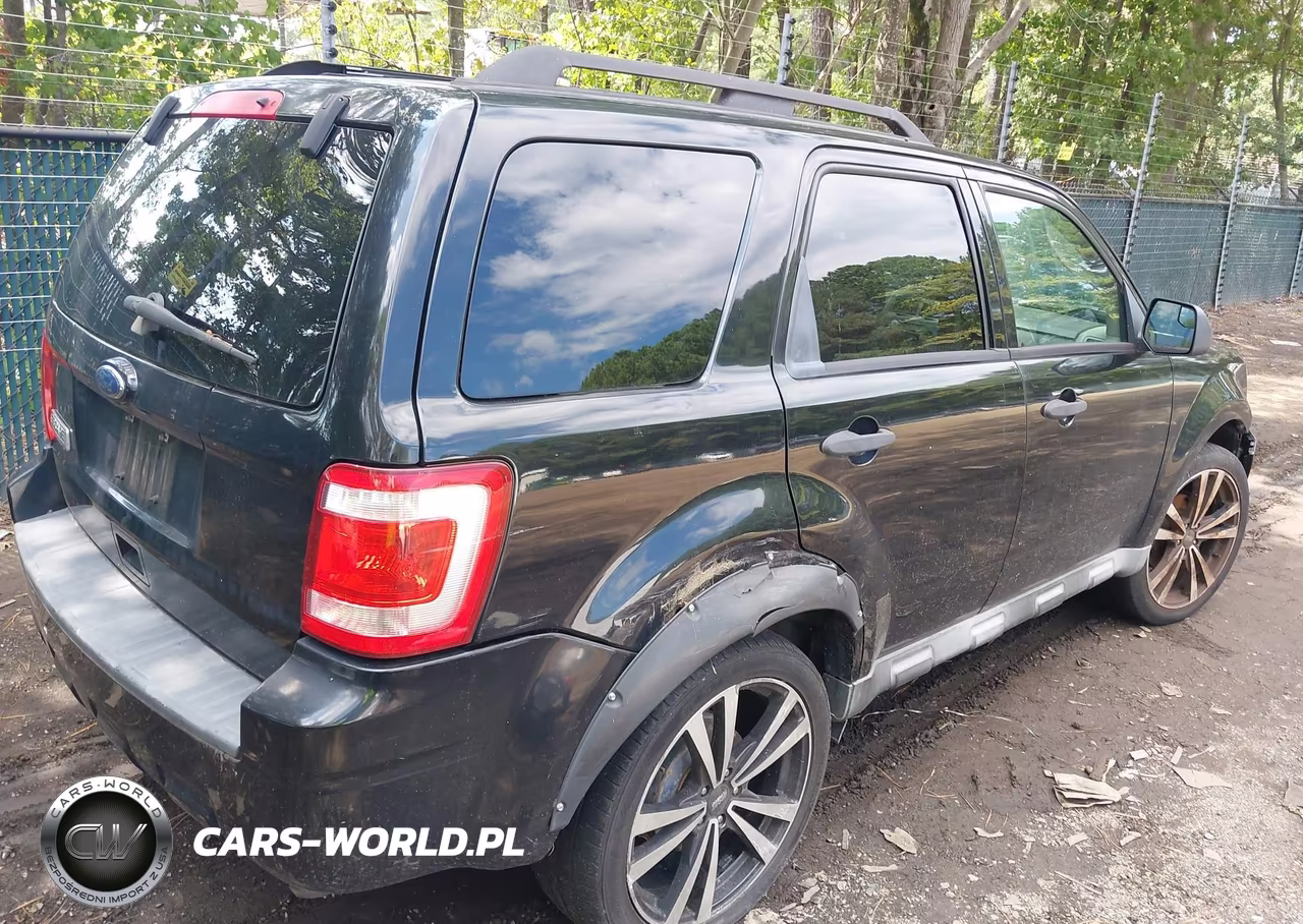 2010 Ford Escape Xlt VIN:1FMCU0D73AKA69520 - 4