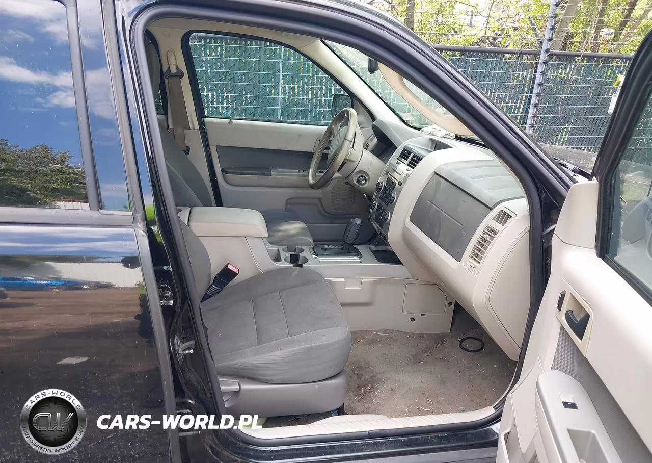 2010 Ford Escape Xlt VIN:1FMCU0D73AKA69520 - 5