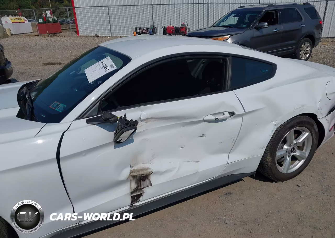 2017 Ford Mustang V6 VIN:1FA6P8AM6H5209205 - 6