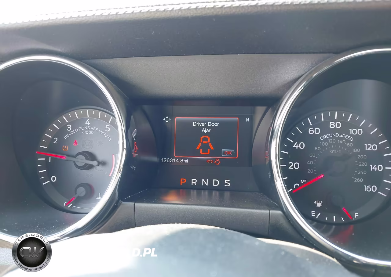 2017 Ford Mustang V6 VIN:1FA6P8AM6H5209205 - 7