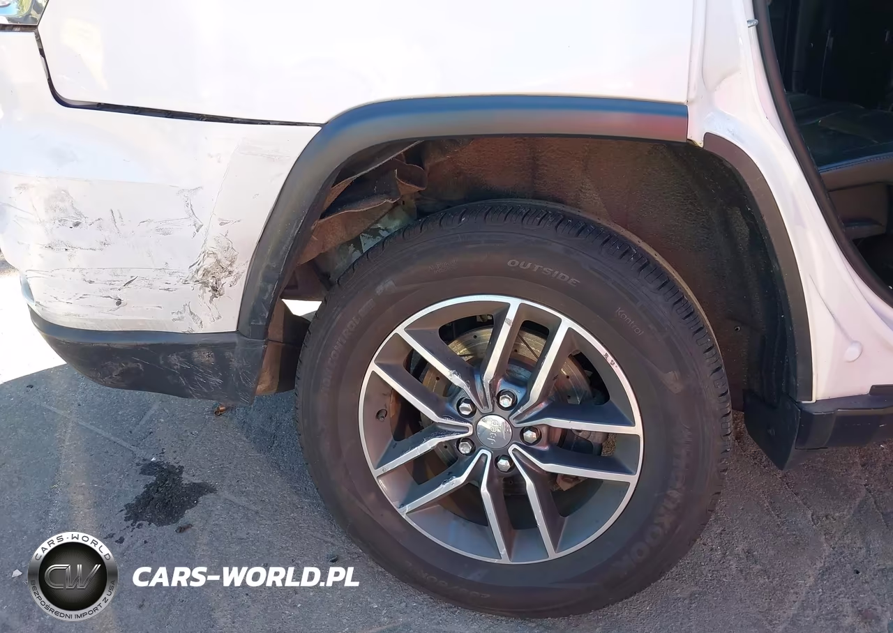 2018 Jeep Grand Cherokee Limited 4X4 VIN:1C4RJFBG5JC363265 - 19