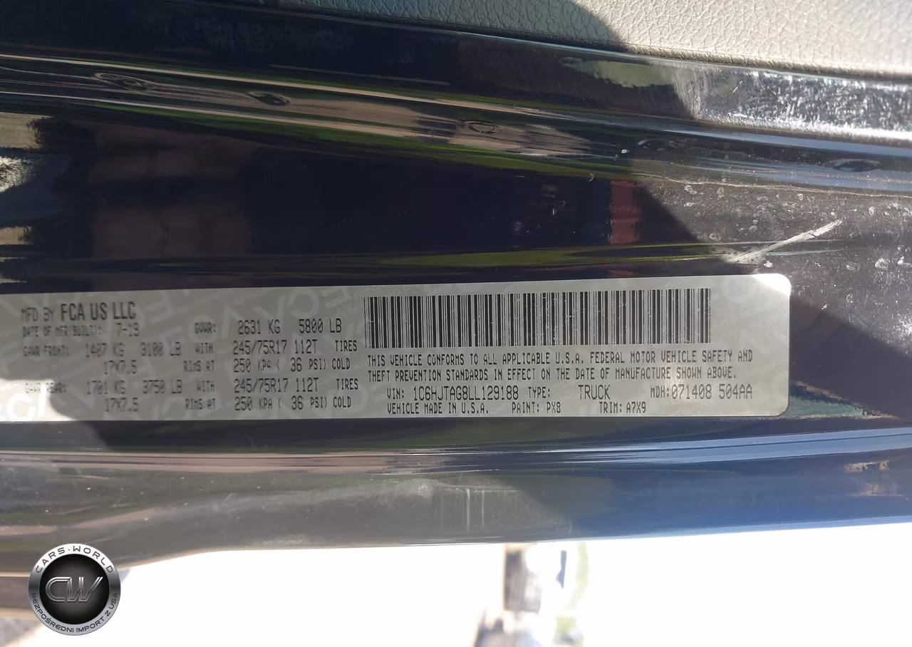 2020 Jeep Gladiator Sport S 4X4 VIN:1C6HJTAG8LL129188 - 9