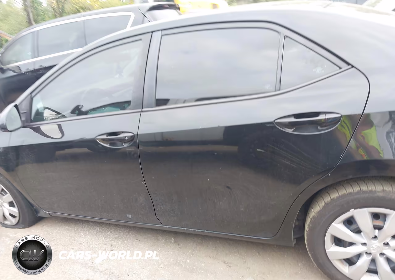 2016 Toyota Corolla Le VIN:2T1BURHE0GC487136 - 14