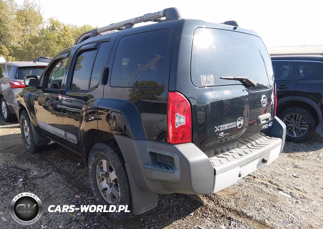 2011 Nissan Xterra Pro-4X VIN:5N1AN0NW3BC524694 - 3