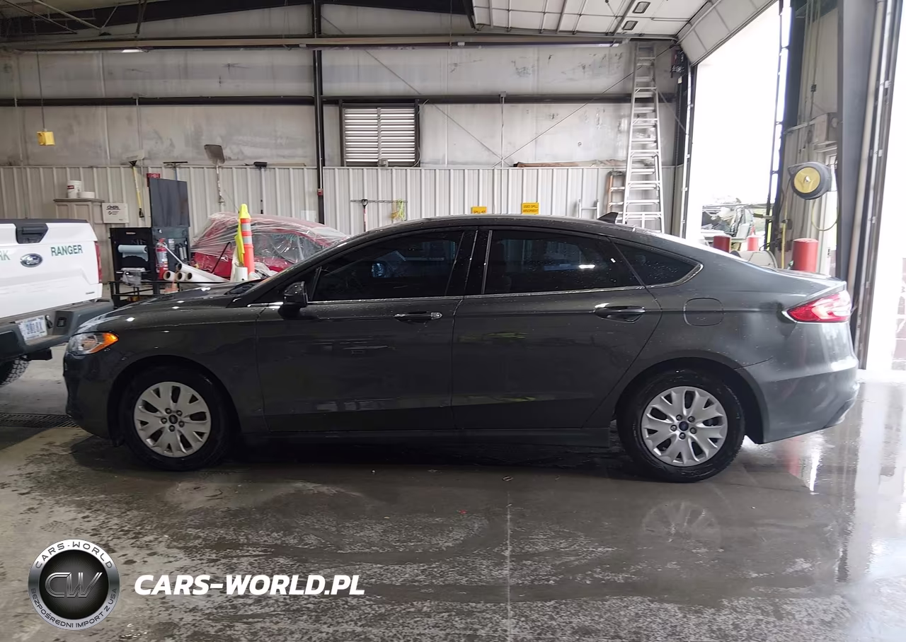 2020 Ford Fusion S VIN:3FA6P0G77LR245350 - 15