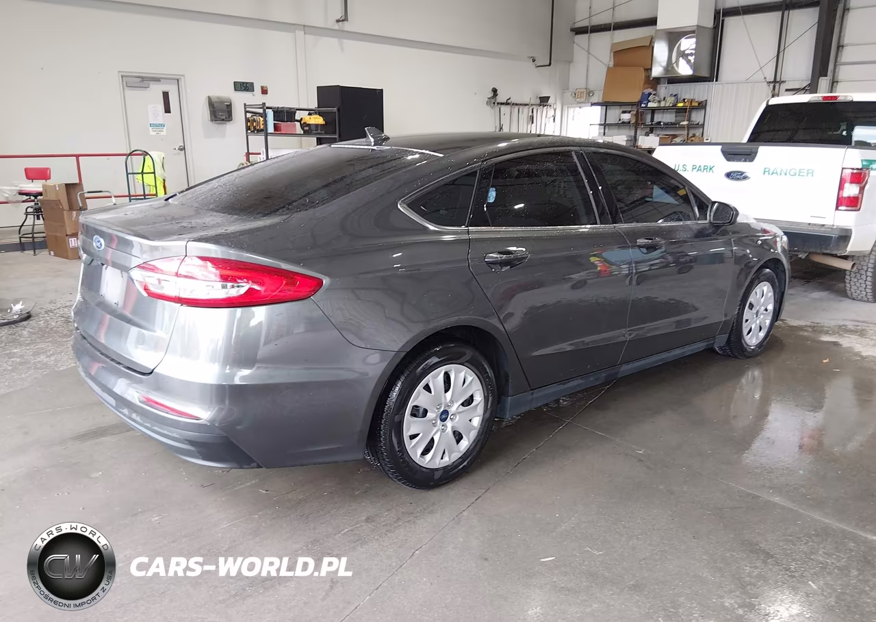 2020 Ford Fusion S VIN:3FA6P0G77LR245350 - 4