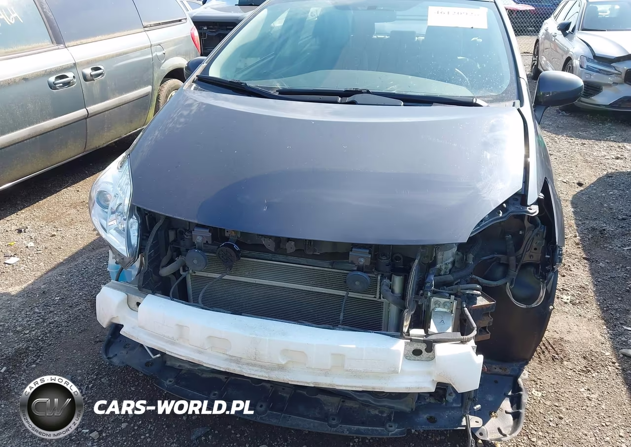 2014 Toyota Prius Two VIN:JTDKN3DU2E1751420 - 6