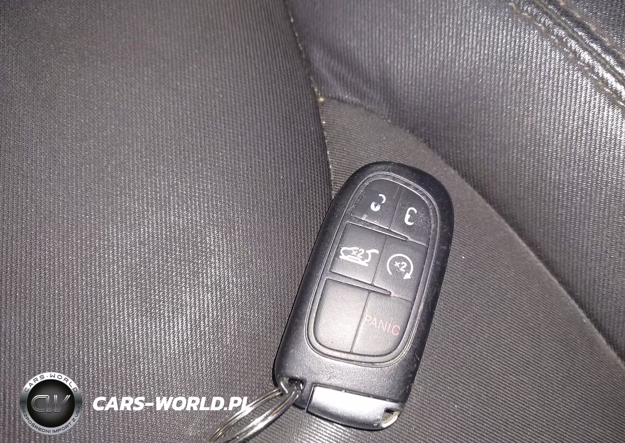2014 Jeep Cherokee Altitude VIN:1C4PJMCS8EW294977 - 11