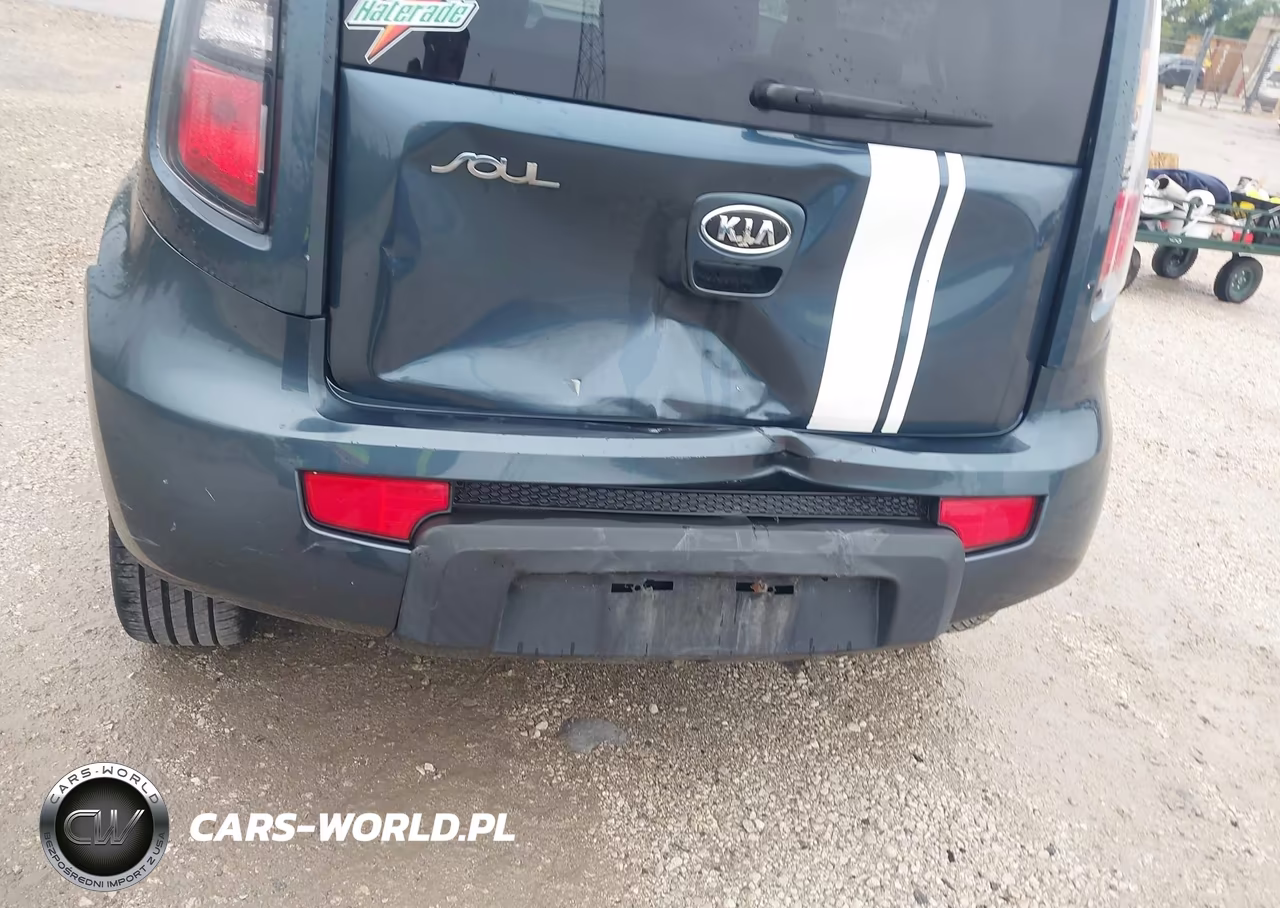 2010 Kia Soul + VIN:KNDJT2A2XA7072260 - 6