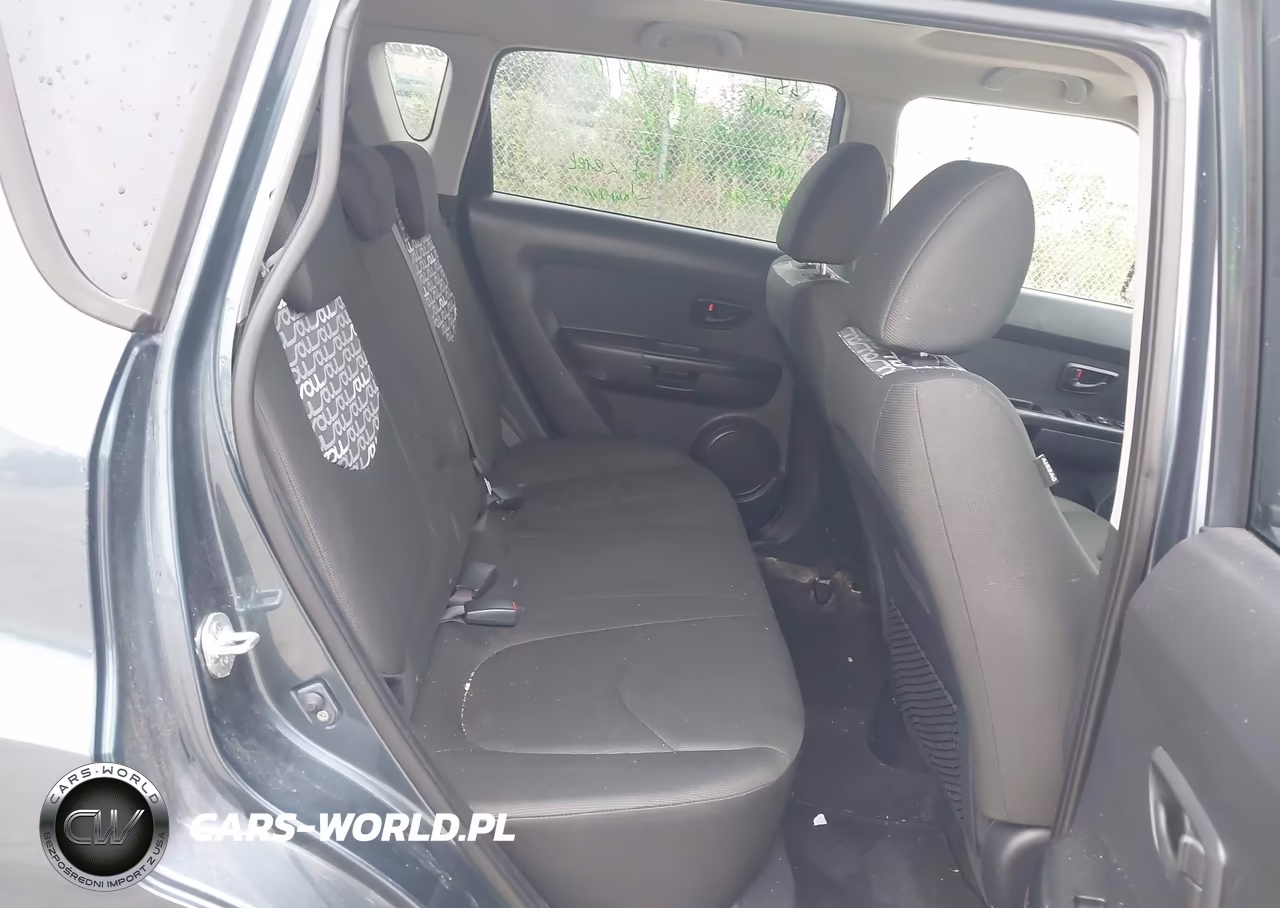 2010 Kia Soul + VIN:KNDJT2A2XA7072260 - 8