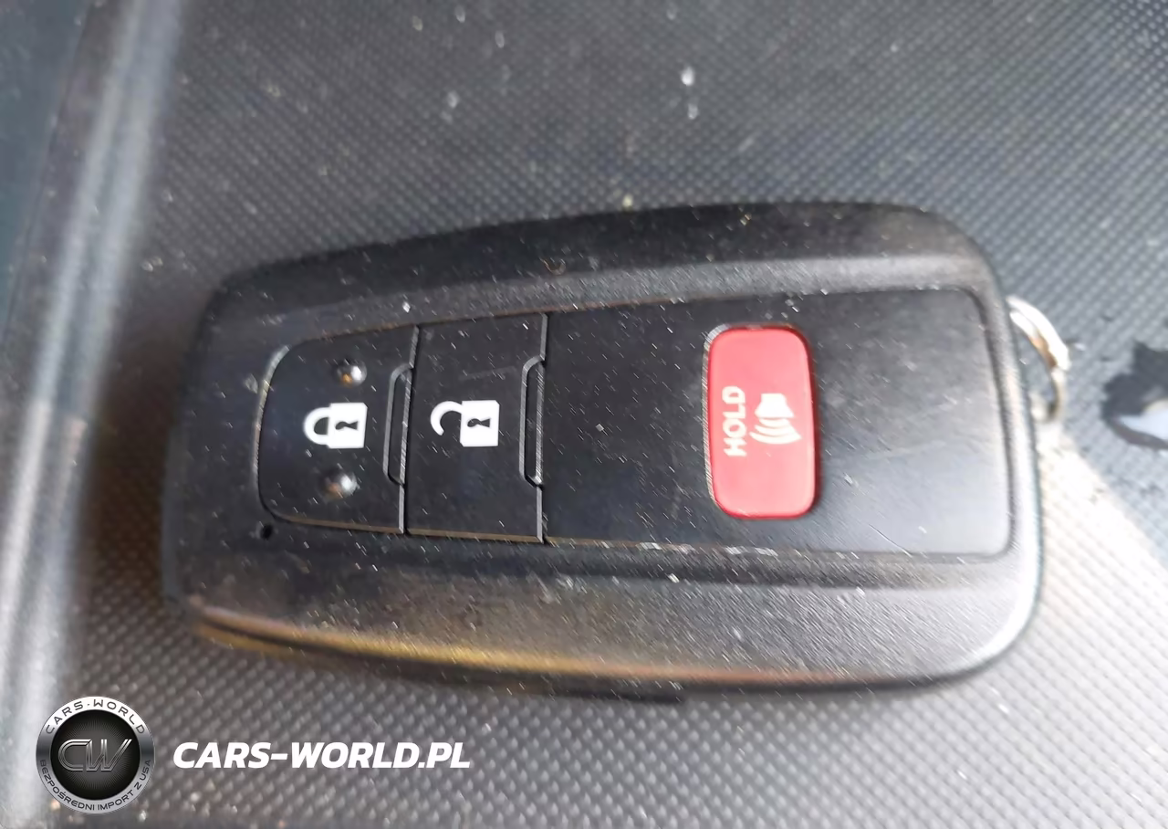 2020 Toyota Prius Le VIN:JTDKARFU9L3105529 - 11