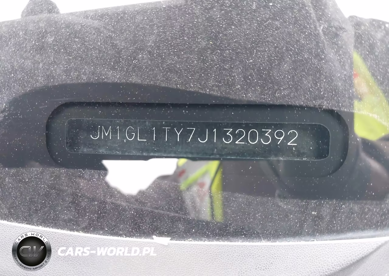 2018 Mazda Mazda 6 Grand Touring VIN:JM1GL1TY7J1320392 - 19
