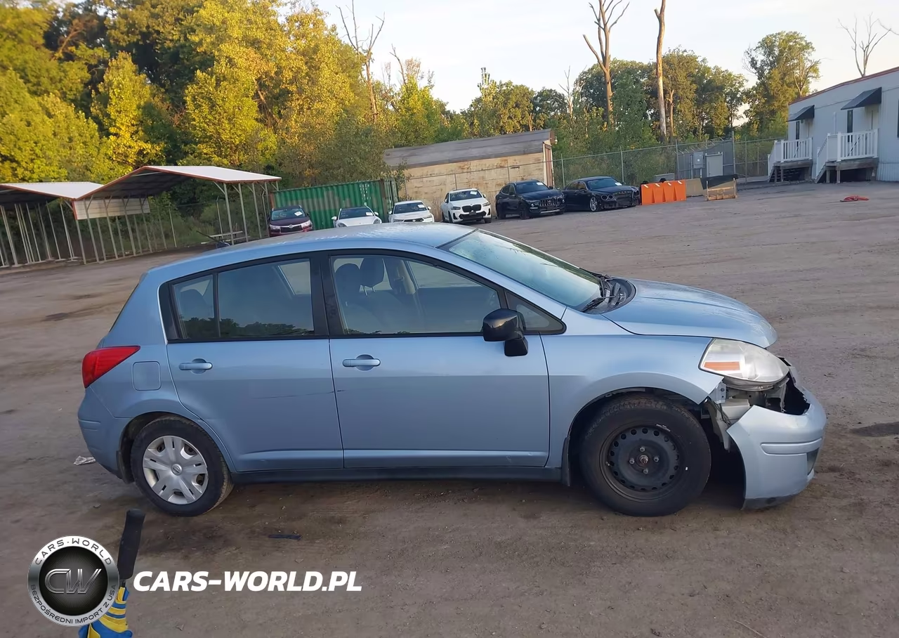 2011 Nissan Versa 1.8S VIN:3N1BC1CP4BL423638 - 13