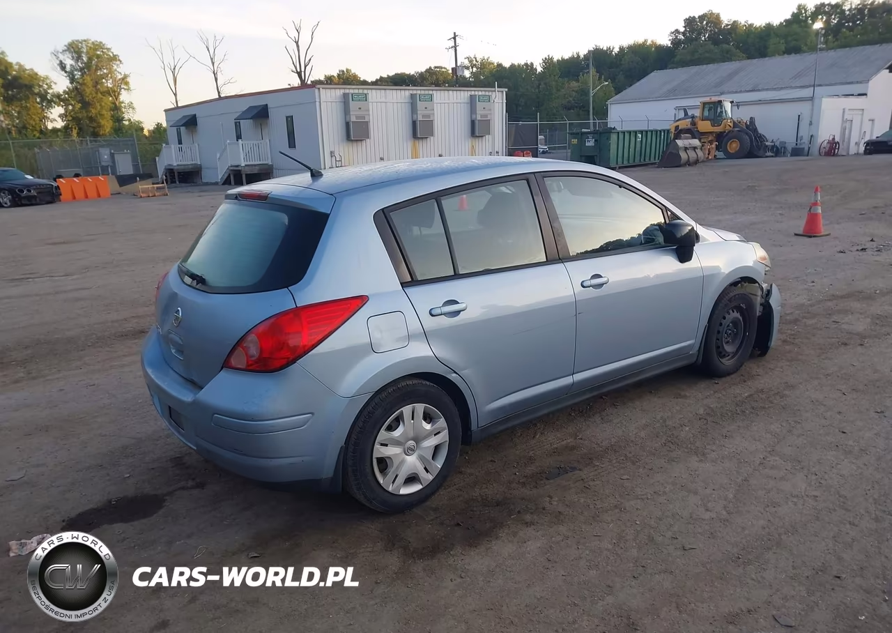 2011 Nissan Versa 1.8S VIN:3N1BC1CP4BL423638 - 4