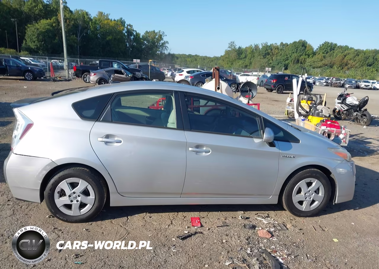 2011 Toyota Prius VIN:JTDKN3DU0B0320401 - 13