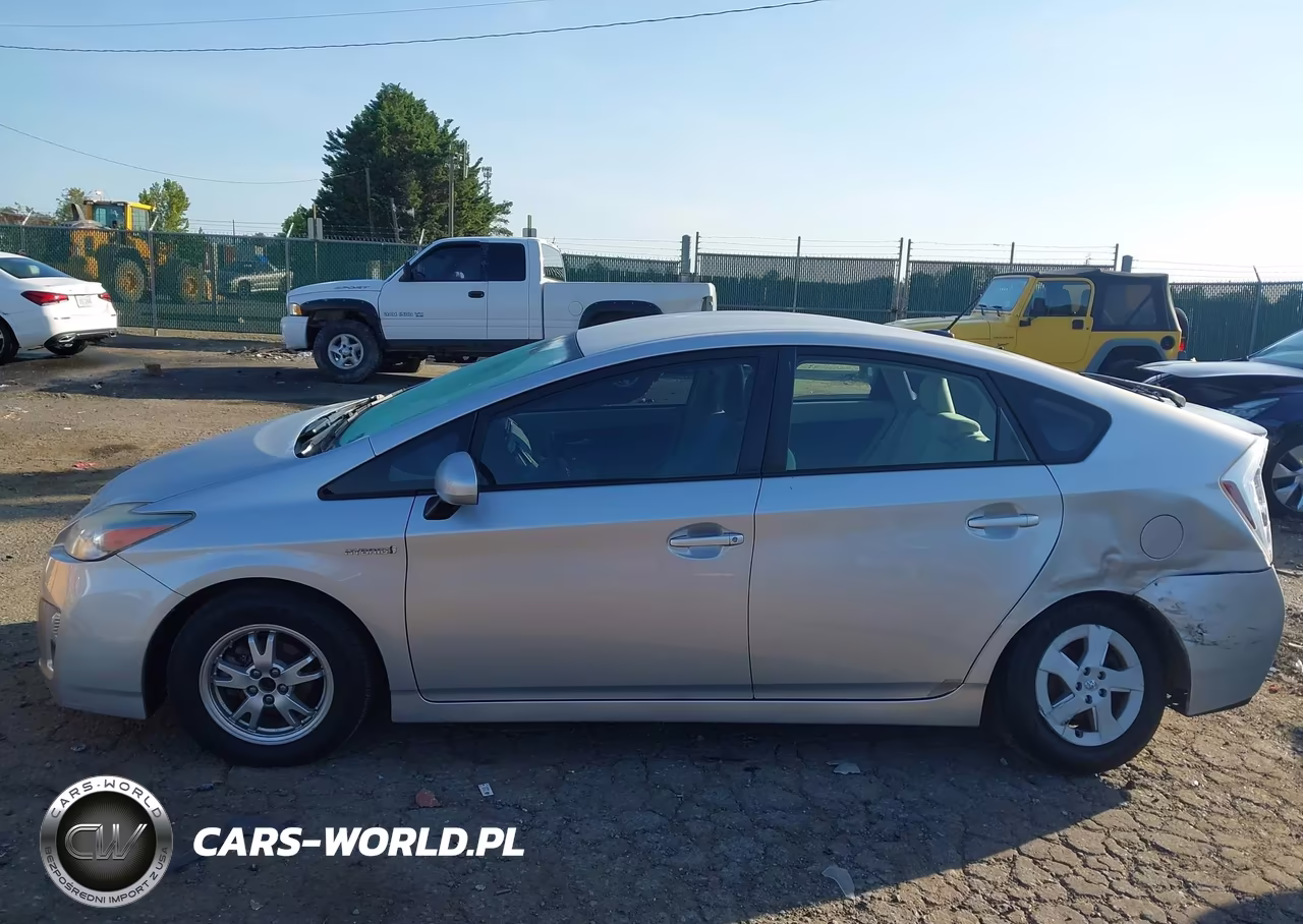 2011 Toyota Prius VIN:JTDKN3DU0B0320401 - 14