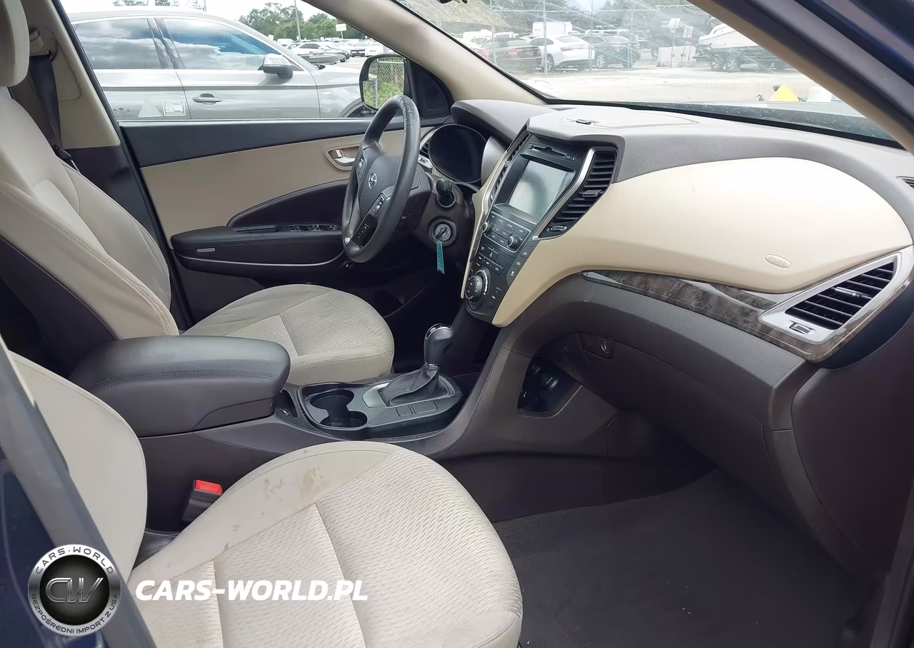 2017 Hyundai Santa Fe Se VIN:KM8SM4HF4HU196442 - 5