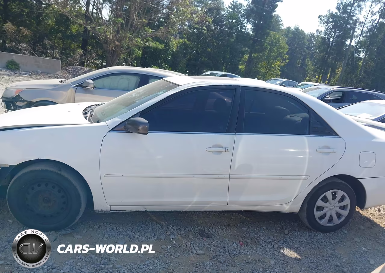 2002 Toyota Camry Le VIN:4T1BE32K62U089851 - 14