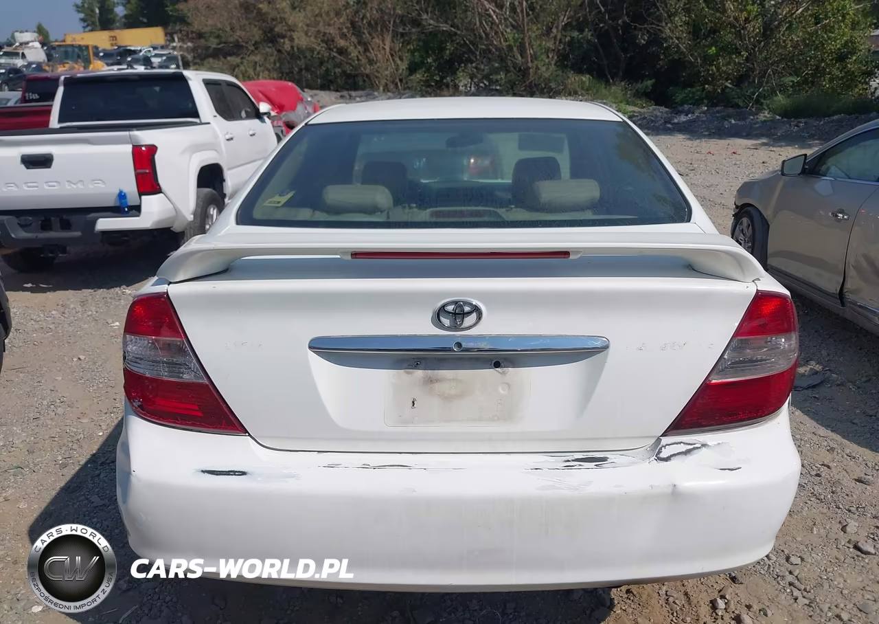 2002 Toyota Camry Le VIN:4T1BE32K62U089851 - 16