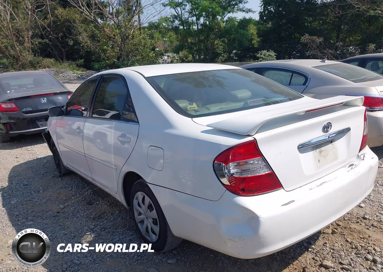 2002 Toyota Camry Le VIN:4T1BE32K62U089851 - 3