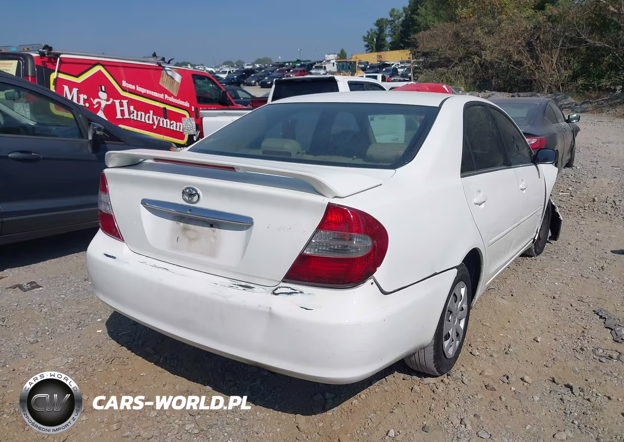 2002 Toyota Camry Le VIN:4T1BE32K62U089851 - 4