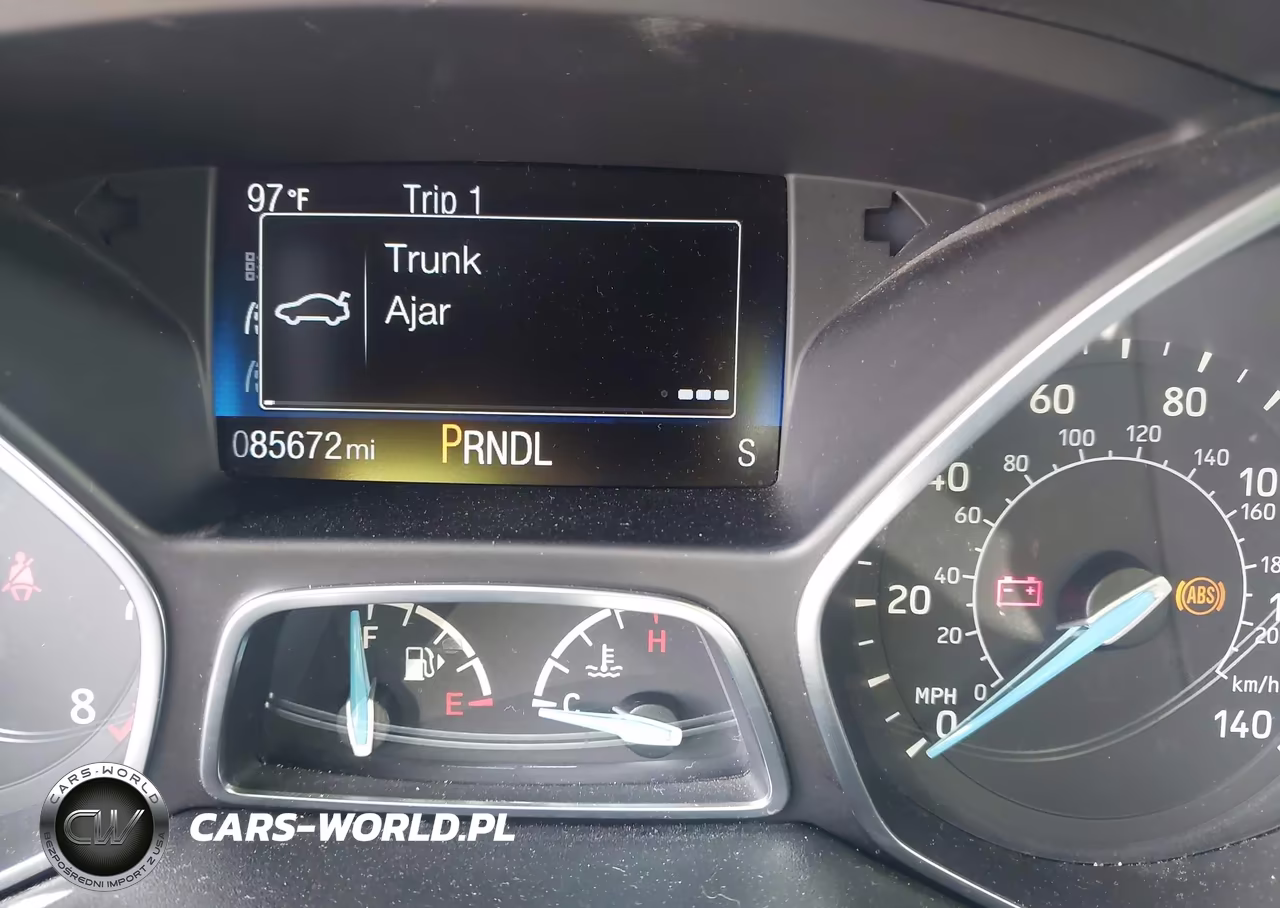2017 Ford Focus Se VIN:1FADP3F29HL328587 - 15