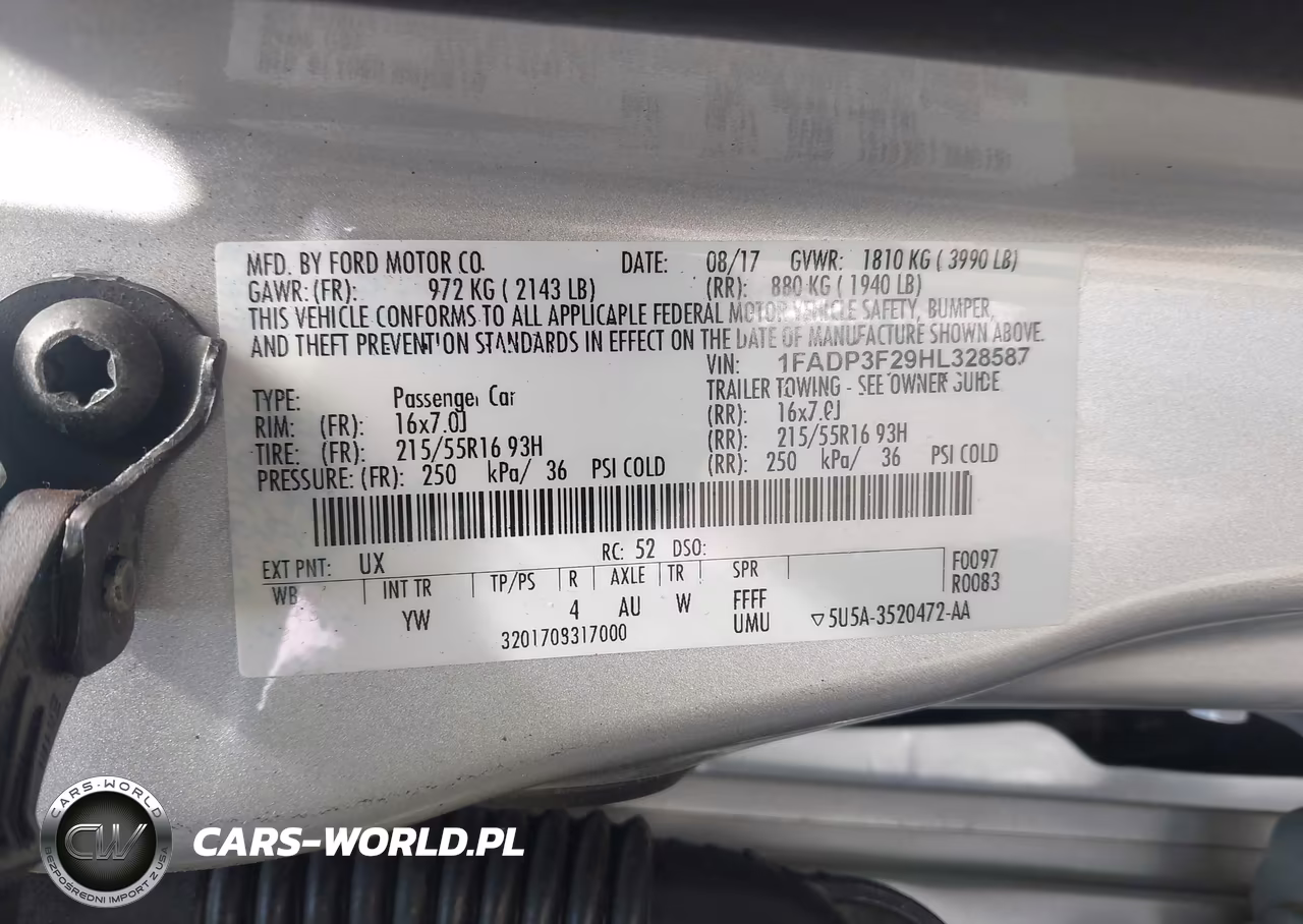 2017 Ford Focus Se VIN:1FADP3F29HL328587 - 9