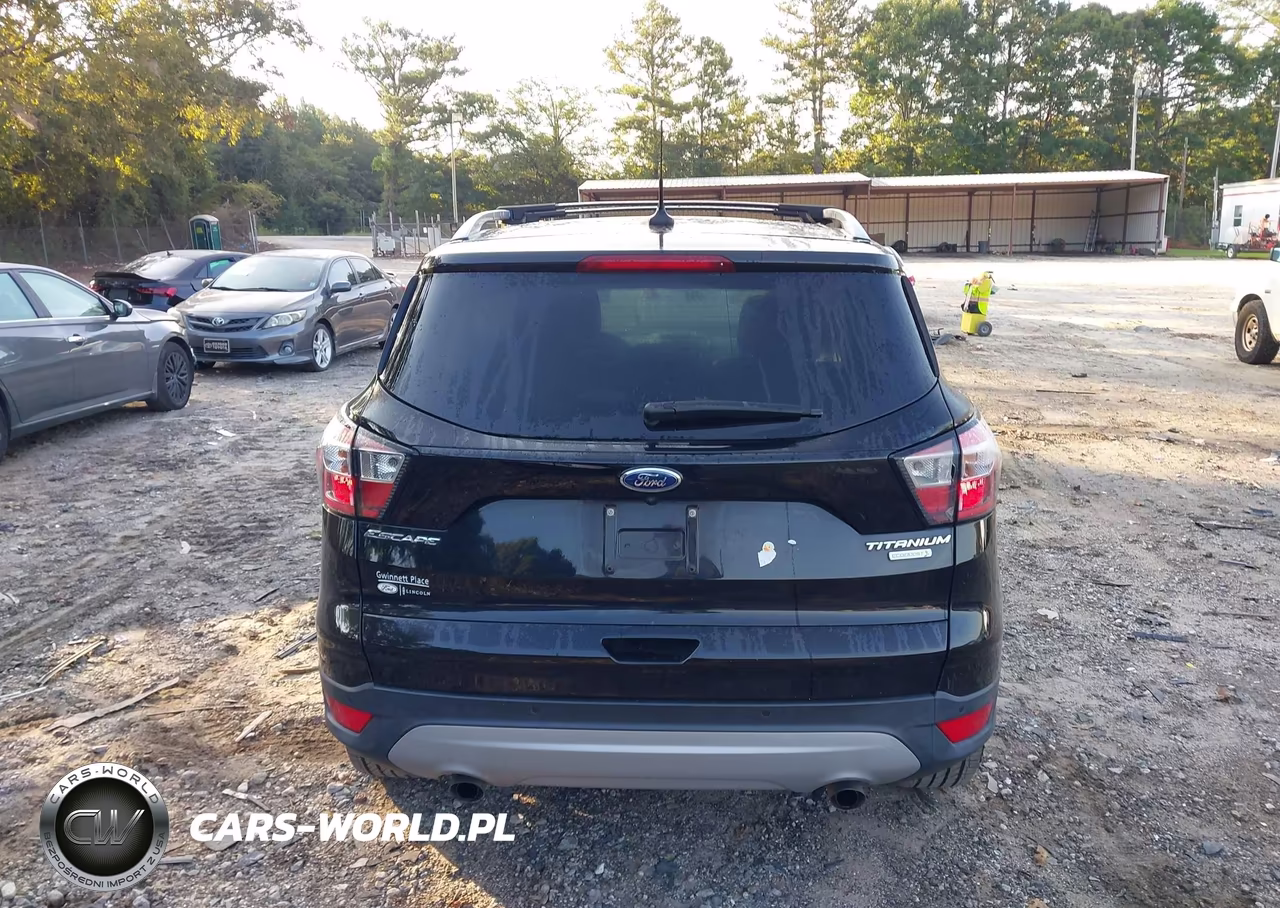 2018 Ford Escape Titanium VIN:1FMCU0J98JUB95141 - 16